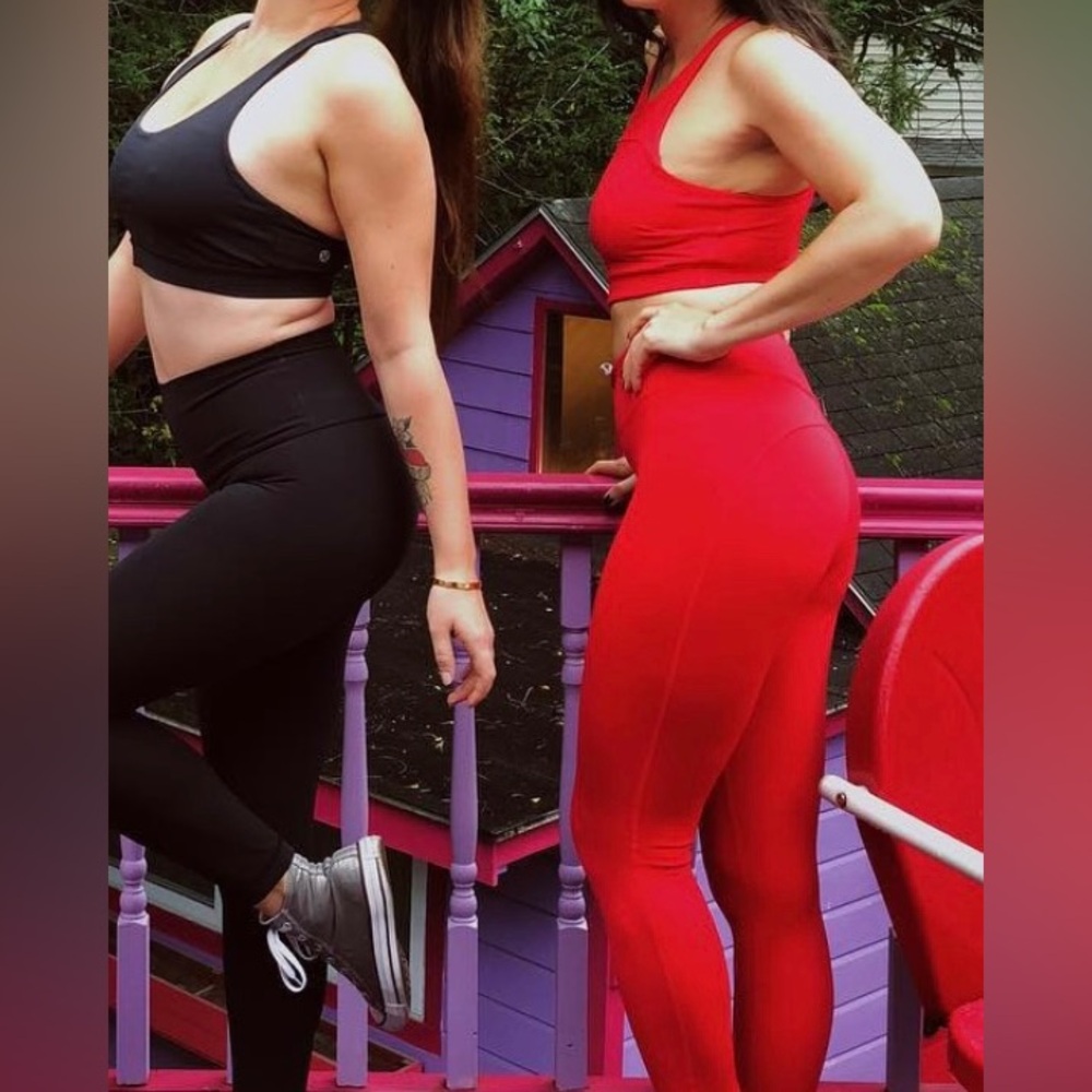 Outdoor Voices Tech Sweat Legging and Bra Set in Red ❤️❤️❤️